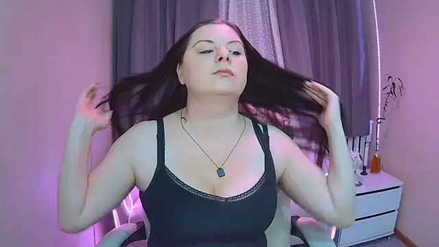 Snapshot of BritneyRaine chatting on November 2025 01:06:01 PM BritneyRaine online show from November 2025 01:06:01 PM