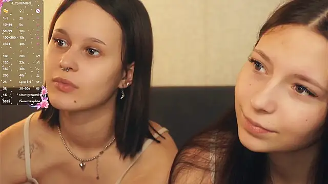 GabrielleLynchard online show from October 2025 07:14:02 PM