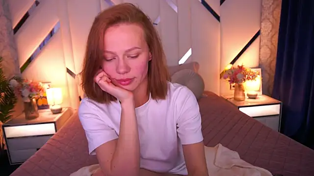 ShyySiren online show from April 2026 01:23:01 PM