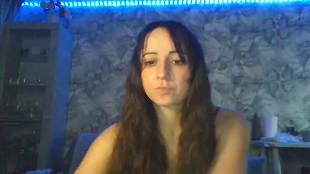 Avylith online show from October 2025 07:11:02 PM
