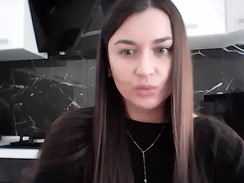 Lyverra online show from February 2026 01:21:02 PM