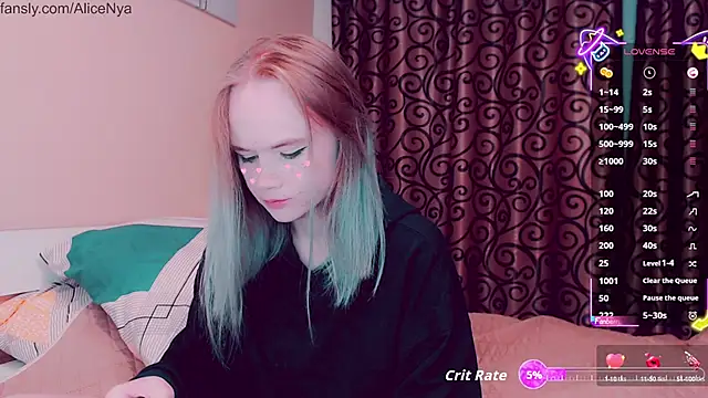 Snapshot of AliceNya_cute chatting on October 2025 04:21:02 AM AliceNya cute online show from October 2025 04:21:02 AM