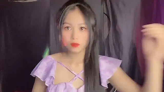 Lyly4757 online show from September 2025 02:54:01 PM