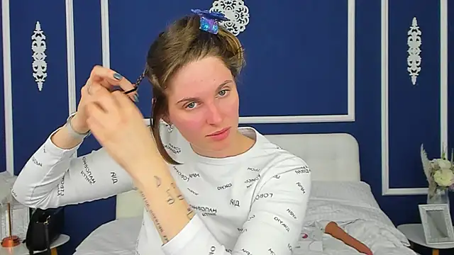 SabrinaRayX online show from October 2025 12:38:02 PM