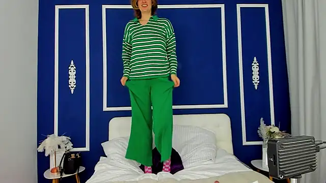 SabrinaRayX online show from October 2025 01:26:02 PM