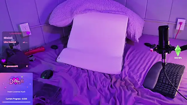 Snapshot of DamaDevotchka chatting on November 2025 02:28:02 AM DamaDevotchka online show from November 2025 02:28:02 AM