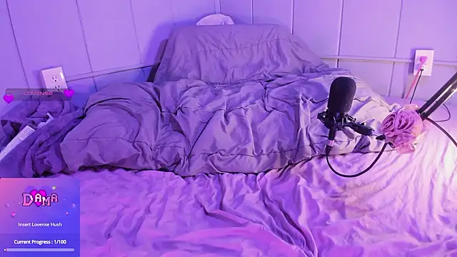 Snapshot of DamaDevotchka chatting on February 2026 11:39:01 PM DamaDevotchka online show from February 2026 11:39:01 PM