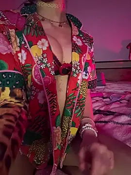 Texxaspearl online show from March 2026 10:23:02 AM