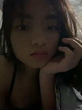 Snapshot of Bella_sexy98 chatting on October 2025 02:58:02 PM Bella sexy98 online show from October 2025 02:58:02 PM