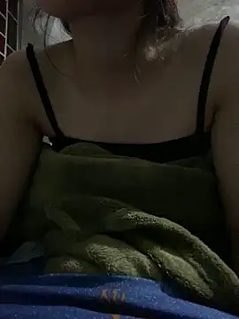 Snapshot of Bella_sexy98 chatting on October 2025 12:48:02 PM Bella sexy98 online show from October 2025 12:48:02 PM