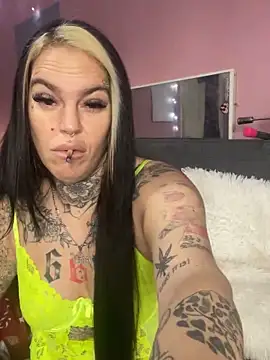 DIRTY PAISLEY X online show from December 2025 02:15:01 PM