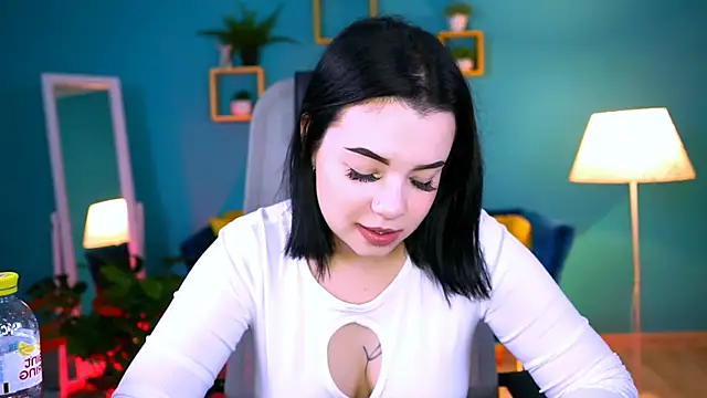 leslierowe  online show from October 2025 08:07:02 PM