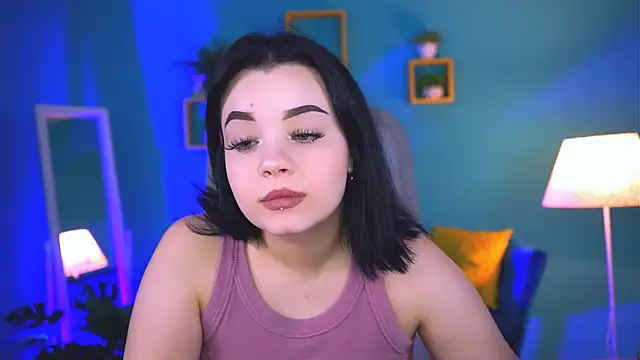 leslierowe  online show from October 2025 08:29:02 PM