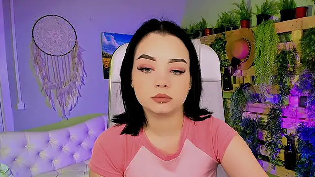 leslierowe  online show from October 2025 04:41:02 PM