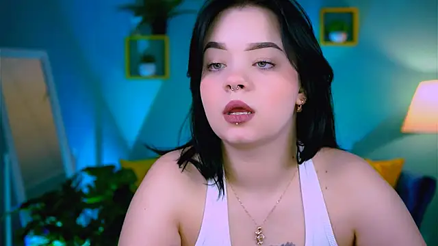 leslierowe  online show from December 2025 04:38:01 PM