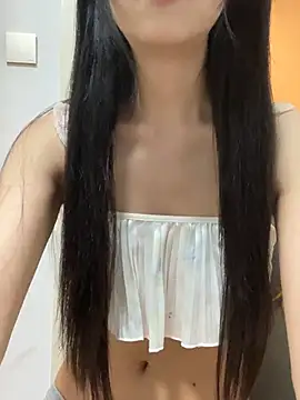 Snapshot of qiqi_x chatting on July 2026 01:17:01 PM qiqi x online show from July 2026 01:17:01 PM