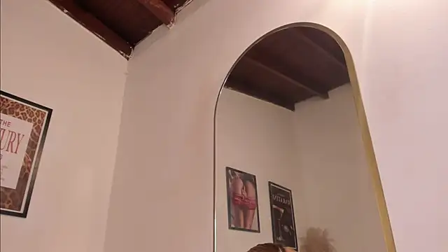 Sofi glow online show from January 2026 09:40:02 PM