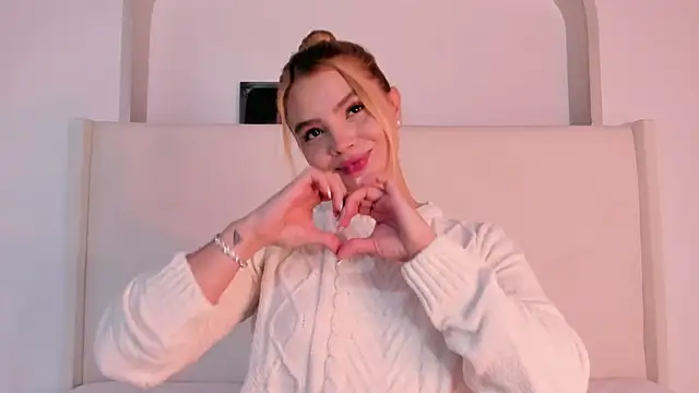 Sofi glow online show from March 2026 09:30:02 PM