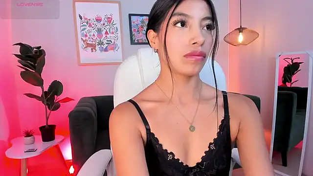 Tiffany Low online show from June 2026 05:28:02 PM