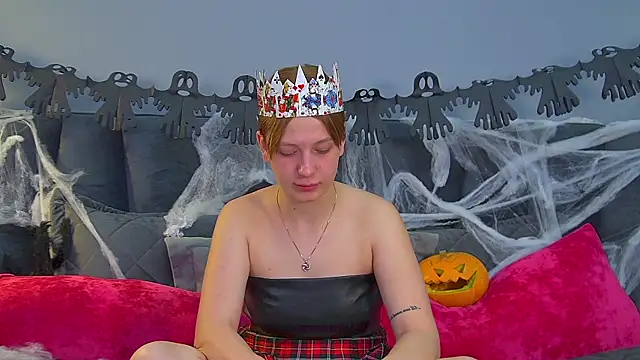 Snapshot of BeatriceBinoche chatting on October 2025 06:37:01 AM BeatriceBinoche online show from October 2025 06:37:01 AM