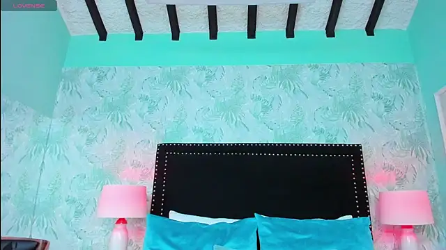 SamyySwet online show from April 2026 12:06:02 PM