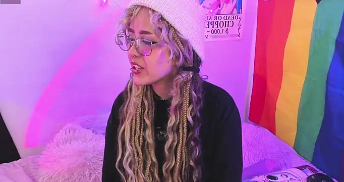 NekoWaifu online show from December 2025 01:31:01 PM