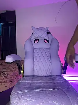 Mara royal online show from February 2026 09:18:02 PM