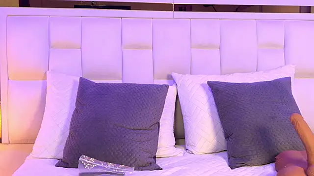 Snapshot of paulina_cano chatting on November 2025 07:21:01 PM paulina cano online show from November 2025 07:21:01 PM