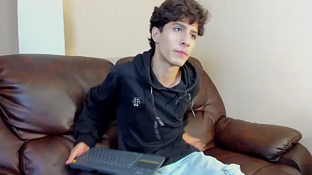 Snapshot of Xam_Collen chatting on November 2025 03:22:01 PM Xam Collen online show from November 2025 03:22:01 PM