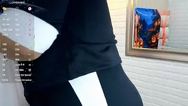 sofiagutierrez   online show from October 2025 03:56:02 PM