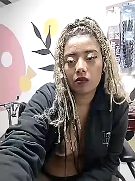 Ebony-Goddess19 online show from October 2025 05:47:02 AM