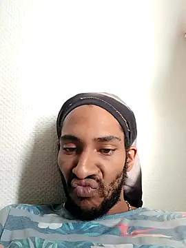 Snapshot of Mikaaa97 chatting on October 2025 03:29:01 PM Mikaaa97 online show from October 2025 03:29:01 PM