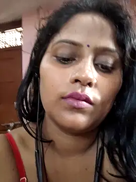 Jasmine Januja online show from May 2026 11:56:01 PM