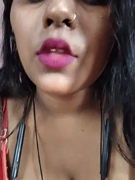 Jasmine Januja online show from July 2026 01:45:01 AM