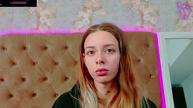 CoraVex online show from October 2025 04:10:02 AM