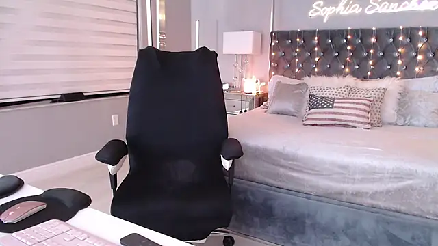 theofficialsophiasanchez online show from May 2026 04:32:02 AM