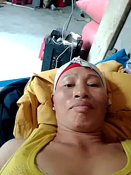 Snapshot of donna-bae chatting on April 2026 05:30:01 AM donna-bae online show from April 2026 05:30:01 AM