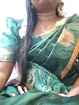 Snapshot of TAMIL_AMMUKUTTYY chatting on February 2026 06:15:01 PM TAMIL AMMUKUTTYY online show from February 2026 06:15:01 PM