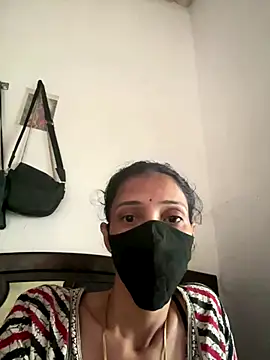 sweetreddy-02 online show from December 2025 05:01:01 AM