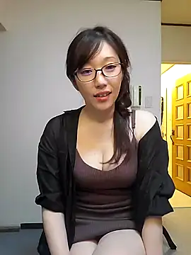 M Kaede online show from October 2025 12:11:01 AM