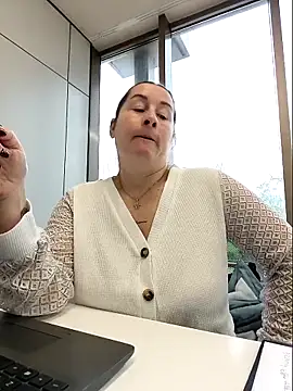 bichota85 online show from February 2026 09:30:01 AM