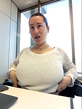 bichota85 online show from February 2026 09:56:02 AM