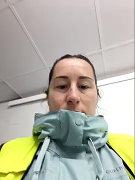 bichota85 online show from March 2026 10:52:01 AM