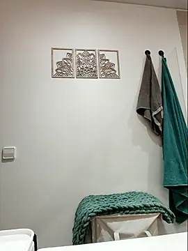 bichota85 online show from April 2026 09:54:01 AM