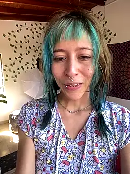 Snapshot of Nymphel1Moth chatting on November 2025 02:39:02 PM Nymphel1Moth online show from November 2025 02:39:02 PM