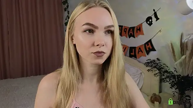 hey Olivia online show from November 2025 08:08:01 PM