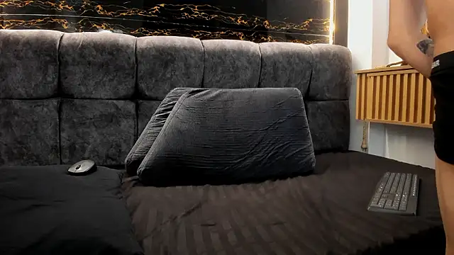 Snapshot of JeergMuscle chatting on March 2026 04:50:01 AM JeergMuscle online show from March 2026 04:50:01 AM