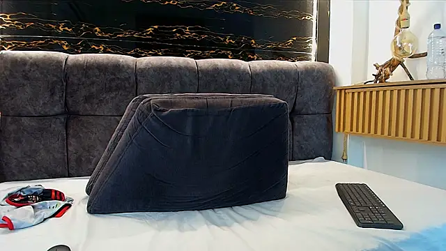 Snapshot of JeergMuscle chatting on April 2026 05:08:02 AM JeergMuscle online show from April 2026 05:08:02 AM