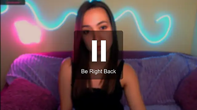 Mia cutie77 online show from October 2025 10:37:01 AM