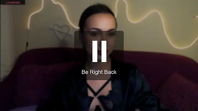 Mia cutie77 online show from November 2025 10:30:01 AM